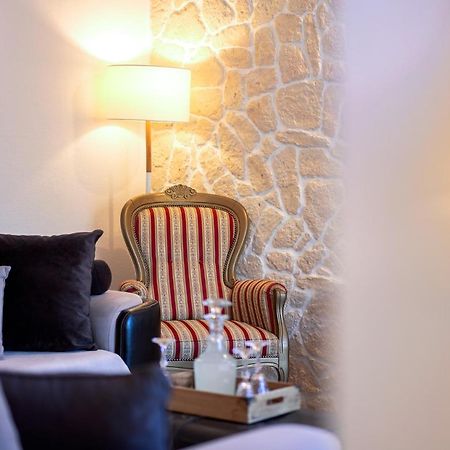 Villa Capitis In The Center- Luxury Apartment With Swimming Pool Χβαρ Εξωτερικό φωτογραφία